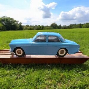 Tekno Blue 810 Volvo Amazon 1:43 Scale Made in Denmark